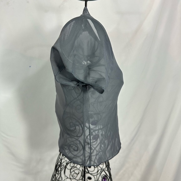 Frankies Bikinis Lauryn grey mesh cropped baby tee size L - Picture 7 of 9